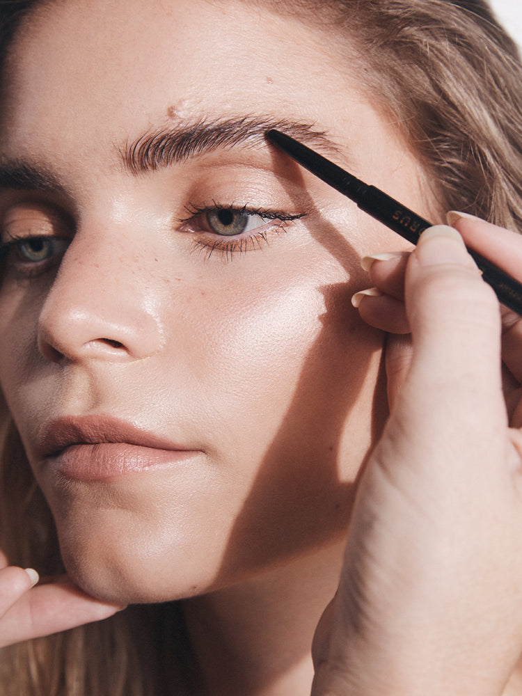 How To Use Brow Define Light