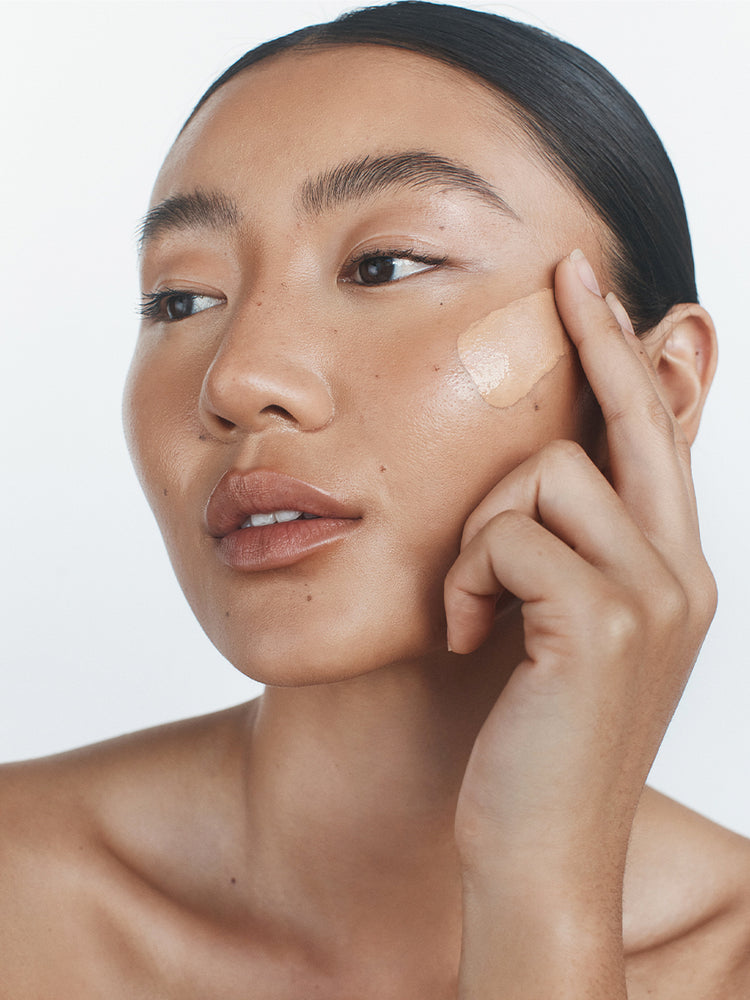 How To Use Second Skin Foundation Tan/Rich